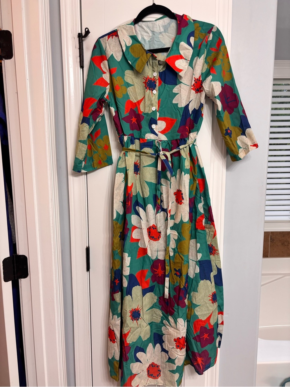 Green Floral Button-Front Maxi Dress with Tie Waist